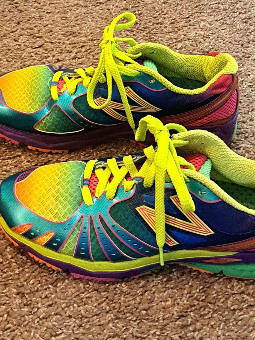 New Balance 890 Running Shoes in women's size 9
